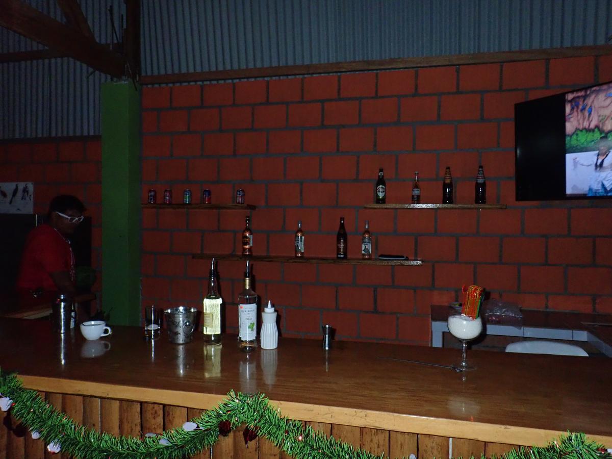Tambopata Hostel ปูแอร์โต มัลโดนาโด ภายนอก รูปภาพ
